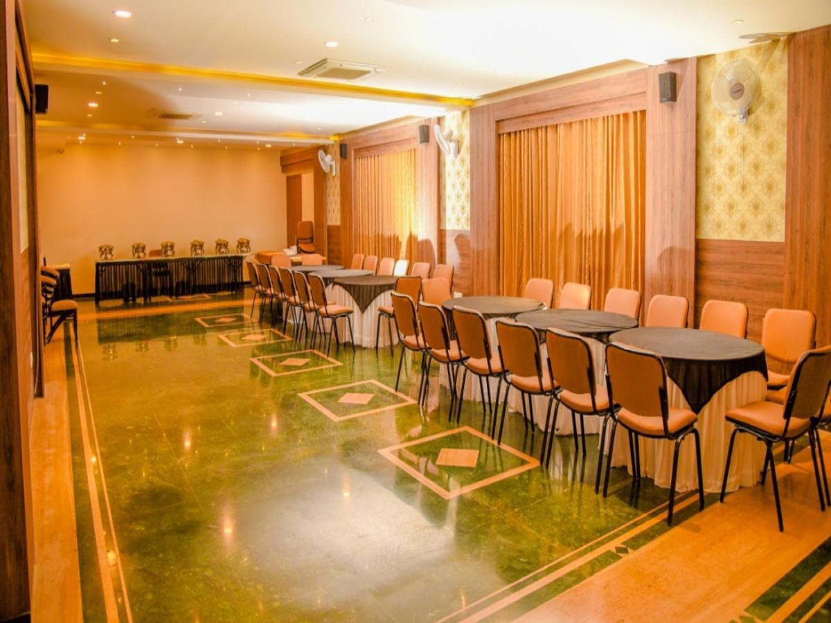 Royal Inn Khandwa Exteriér fotografie