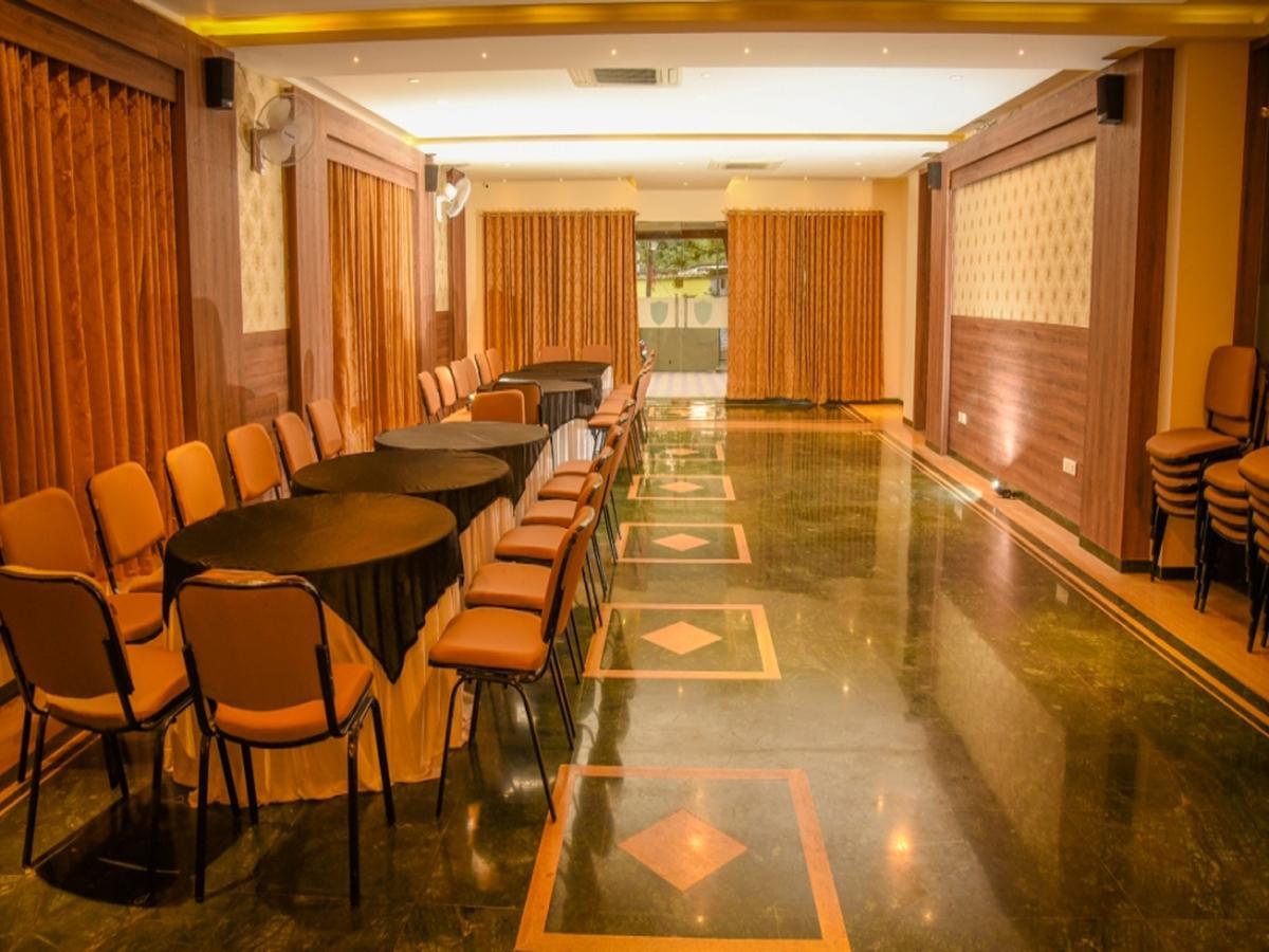 Royal Inn Khandwa Exteriér fotografie